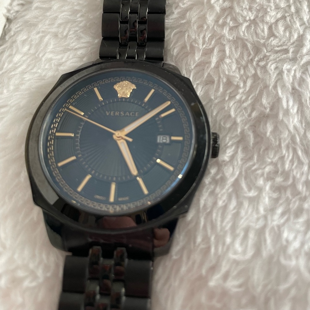 Versace watch / sold